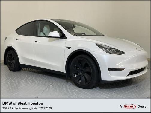 2023 Tesla Model Y Long Range