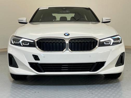 2025 BMW 330 i xDrive
