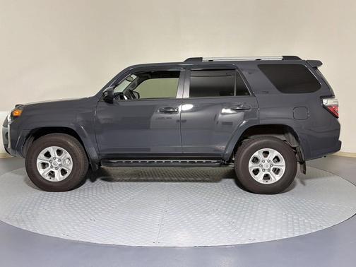 Midnight Black Metallic 2024 Toyota 4Runner SR5
