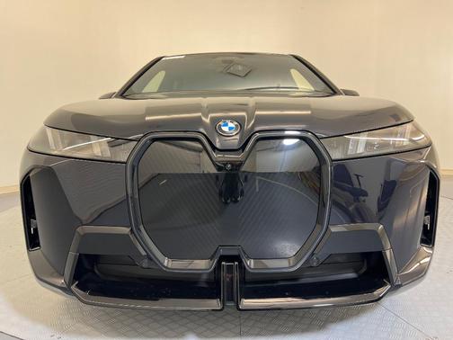 2026 BMW iX xDrive60