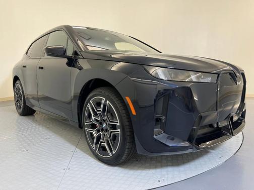 2026 BMW iX xDrive60