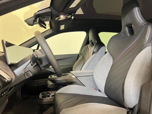 2026 BMW iX xDrive60