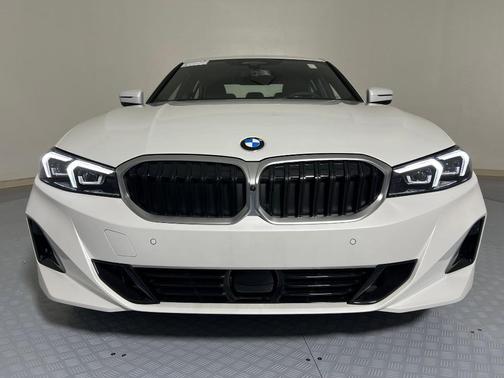 2025 BMW 330 i xDrive