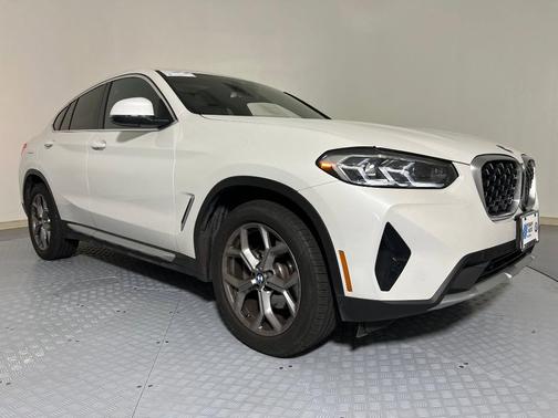 2025 BMW X4 xDrive30i