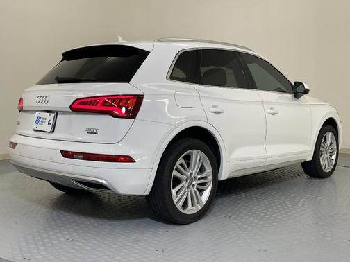 2018 Audi Q5 2.0T Premium Plus