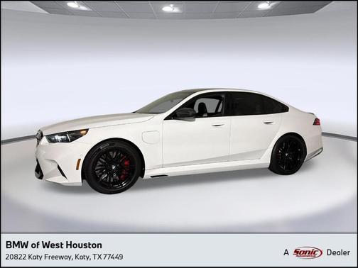 Alpine White 2026 BMW M5 Base
