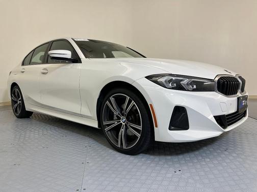 2023 BMW 330 i