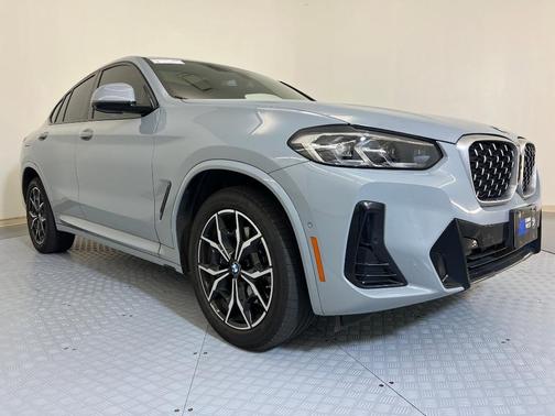 2023 BMW X4 xDrive30i
