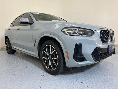 2023 BMW X4 xDrive30i