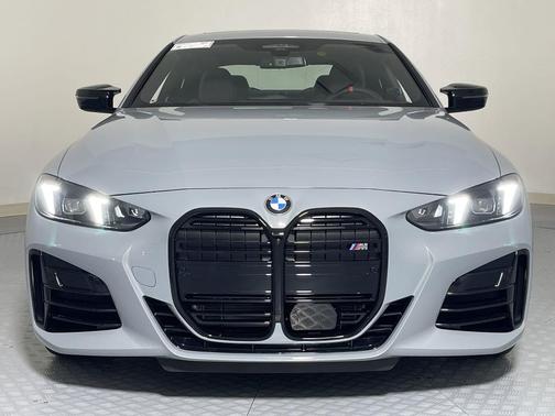 2025 BMW M440 i