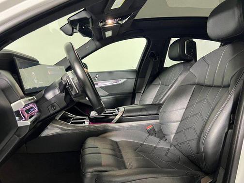2024 BMW 740 i xDrive