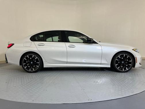 2025 BMW M340 i