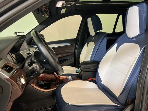 2021 BMW X1 xDrive28i