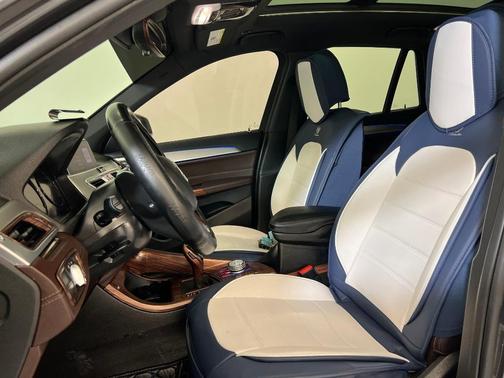 2021 BMW X1 xDrive28i