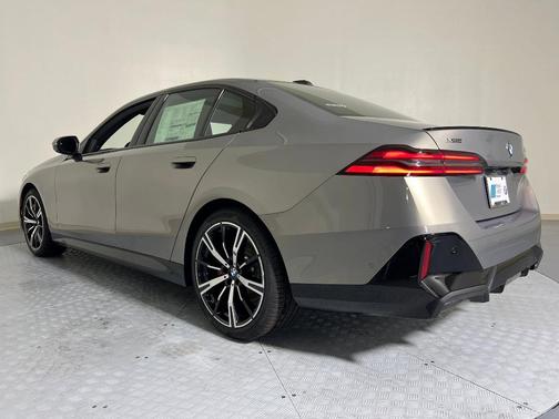 2026 BMW 530 i xDrive