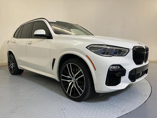 2021 BMW X5 M50i