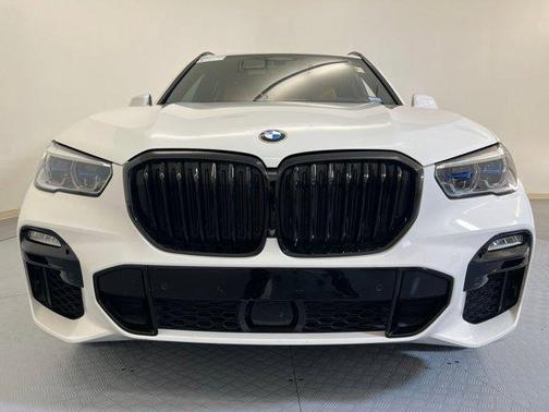 2021 BMW X5 M50i