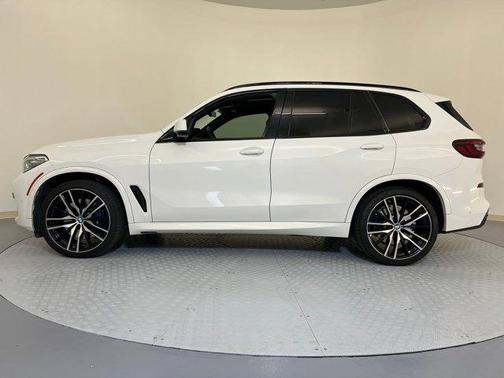 2021 BMW X5 M50i