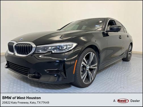 2022 BMW 330 i