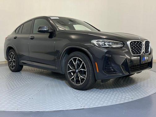 2025 BMW X4 xDrive30i