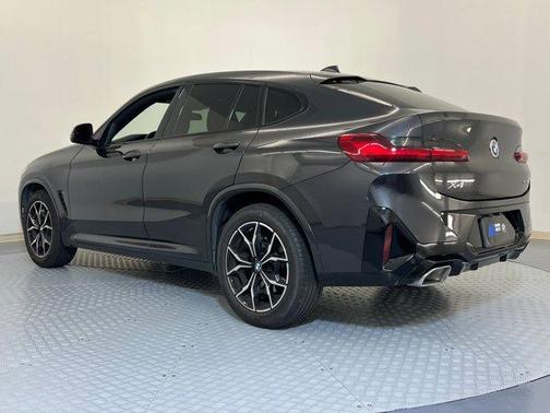 2025 BMW X4 xDrive30i