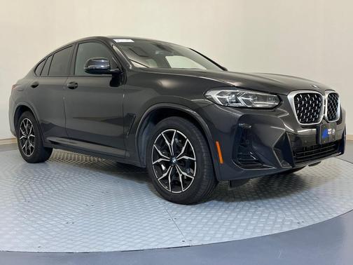 2025 BMW X4 xDrive30i