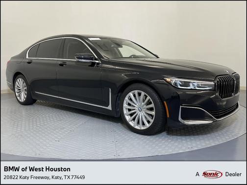 2022 BMW 740 i