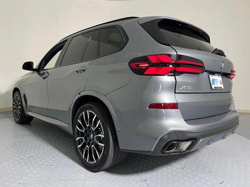 2026 BMW X5 PHEV xDrive50e