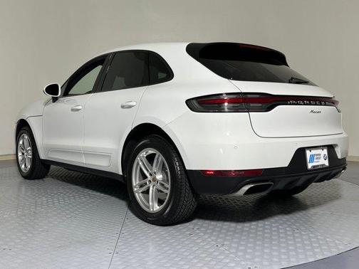 2020 Porsche Macan Base