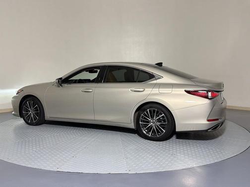 Gold 2023 Lexus ES 350