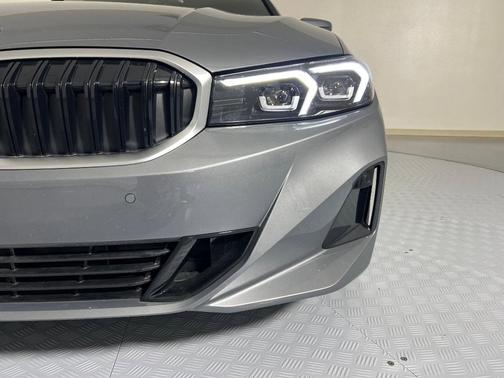 2025 BMW 330 i xDrive