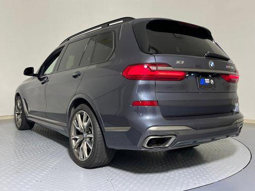 2021 BMW X7 M50i