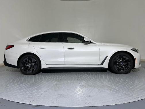 Mineral White Metallic 2026 BMW i4 Gran Coupe eDrive40