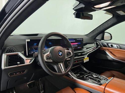 2026 BMW X7 M60i