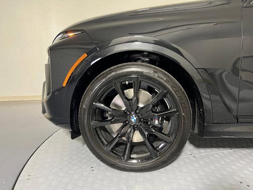 2026 BMW X7 M60i