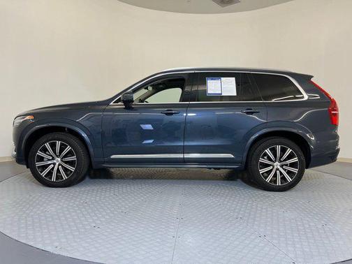 2025 Volvo XC90 B5 Core