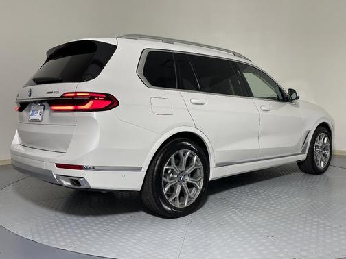 2026 BMW X7 xDrive40i