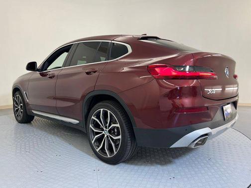 2023 BMW X4 xDrive30i
