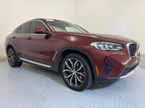 2023 BMW X4 xDrive30i