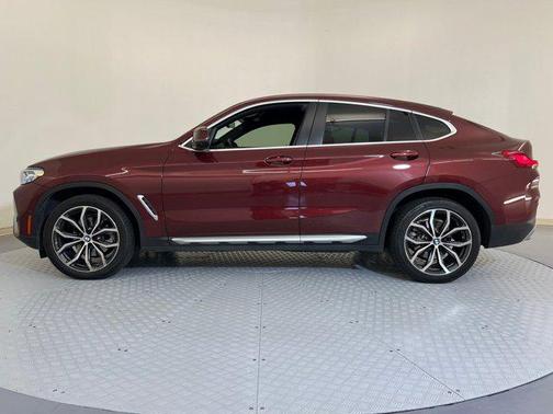 2023 BMW X4 xDrive30i