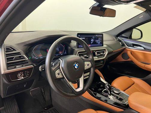 2023 BMW X4 xDrive30i