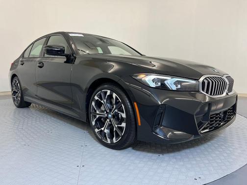 2025 BMW 330 i xDrive