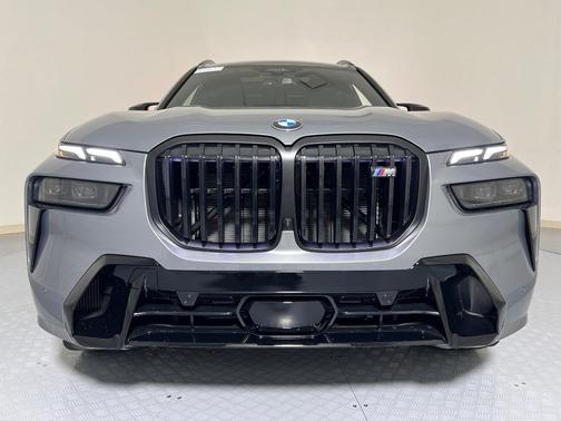 2026 BMW X7 M60i