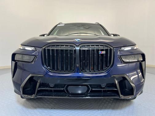 2026 BMW X7 M60i