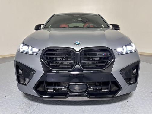 Pure 2027 BMW X6 M Base