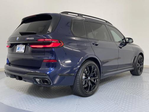 2026 BMW X7 M60i