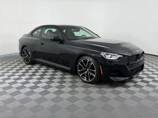 2023 BMW 230 i