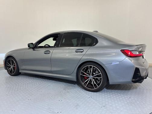 Gray Metallic 2024 BMW 330 i