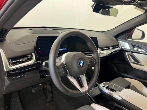 2025 BMW X2 xDrive28i
