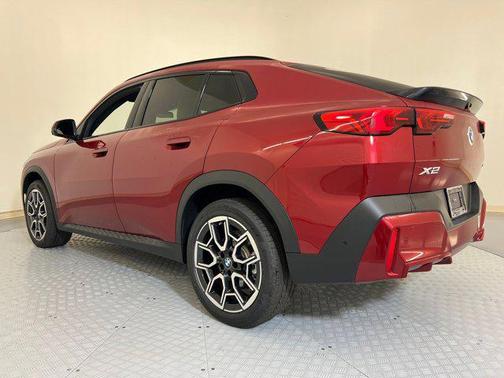 2025 BMW X2 xDrive28i